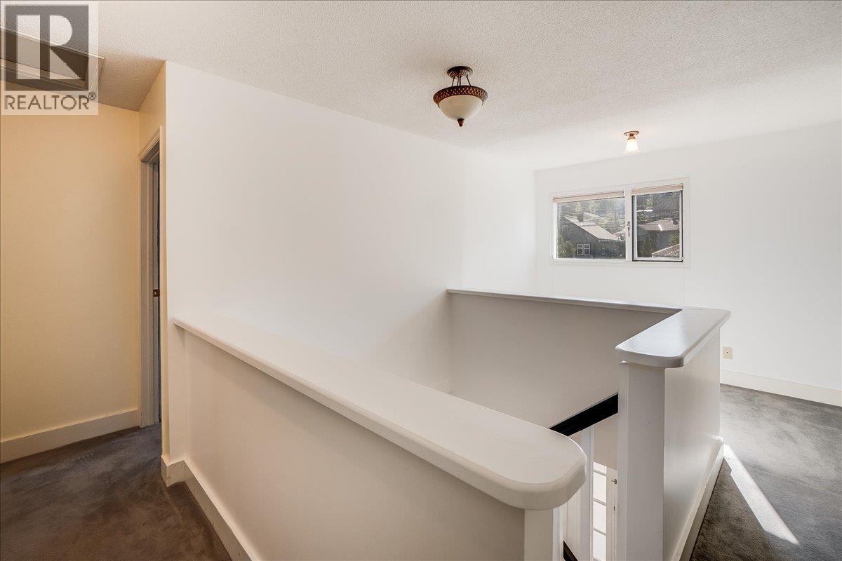 821 Gordon Street, Nelson, British Columbia  V1L 3L8 - Photo 32 - 10364092