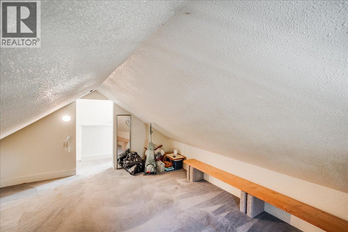 821 Gordon Street, Nelson, British Columbia  V1L 3L8 - Photo 35 - 10364092