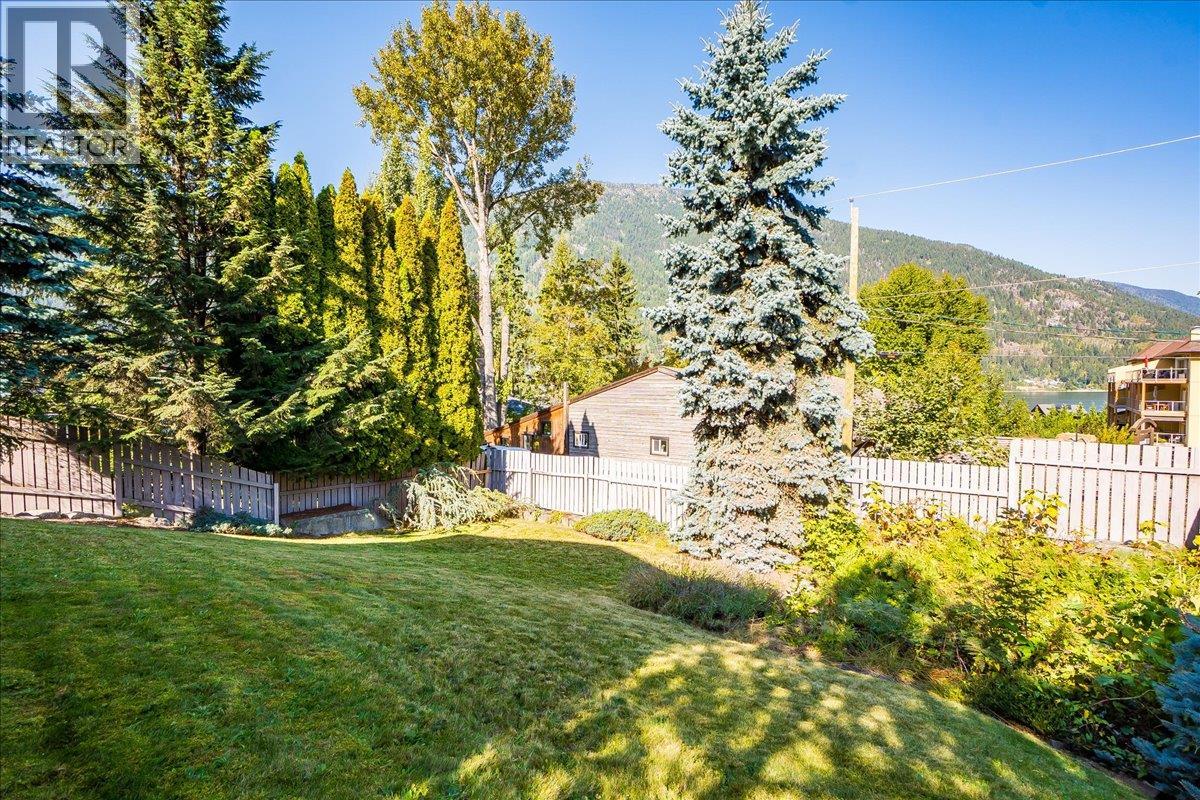 821 Gordon Street, Nelson, British Columbia  V1L 3L8 - Photo 53 - 10364092