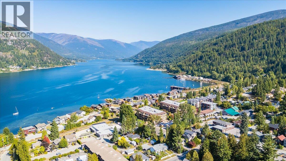 821 Gordon Street, Nelson, British Columbia  V1L 3L8 - Photo 61 - 10364092