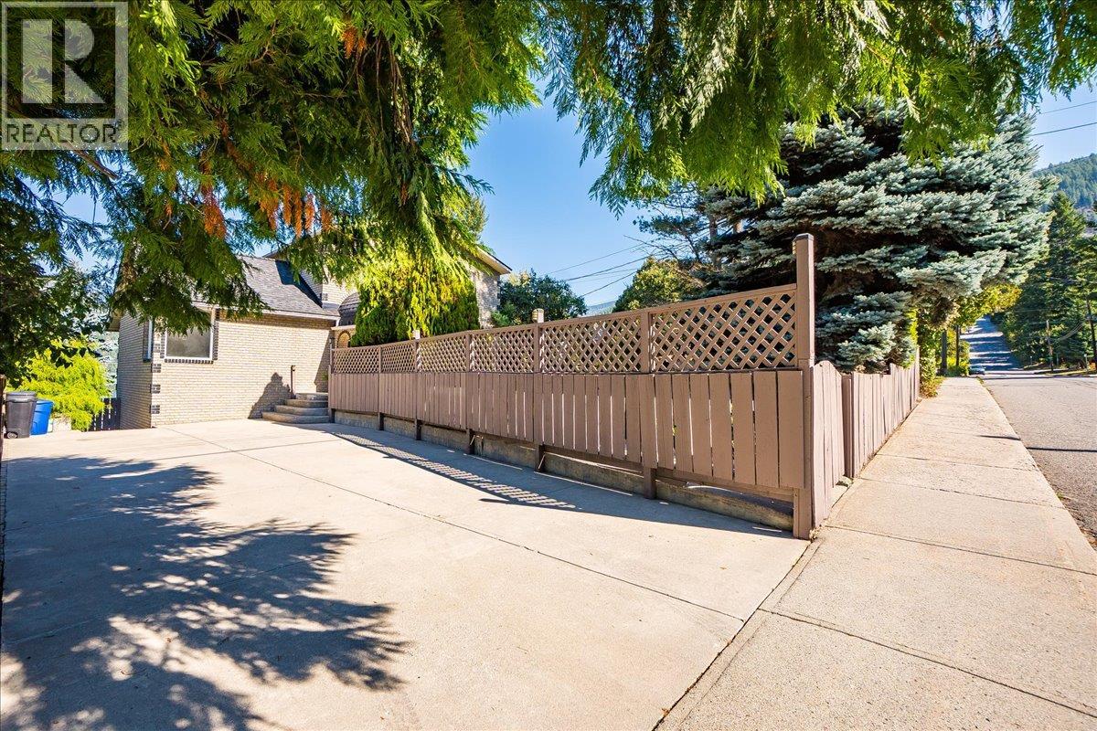 821 Gordon Street, Nelson, British Columbia  V1L 3L8 - Photo 65 - 10364092