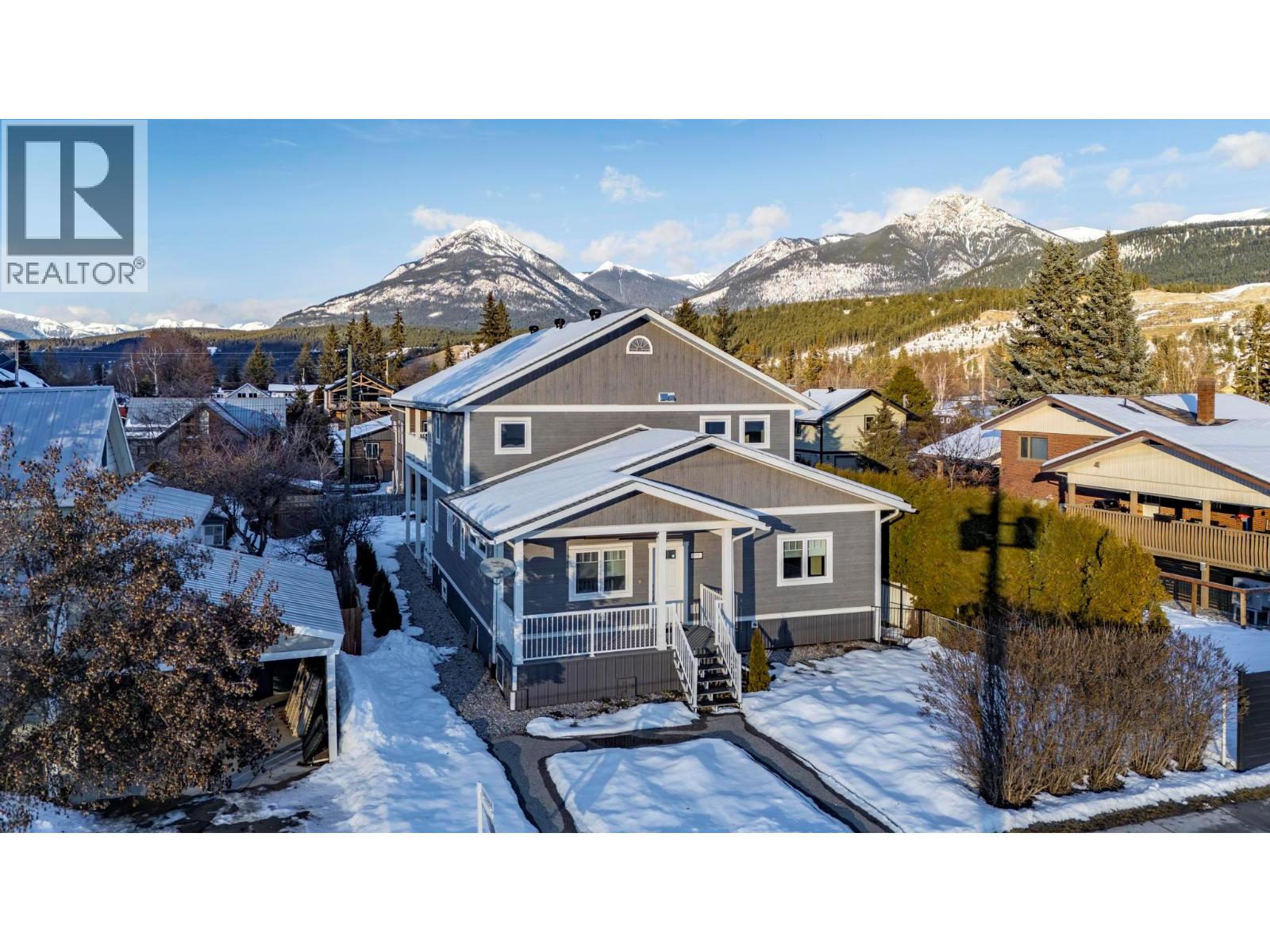 615 9th Street S, Golden, British Columbia  V0A 1H0 - Photo 2 - 10364237