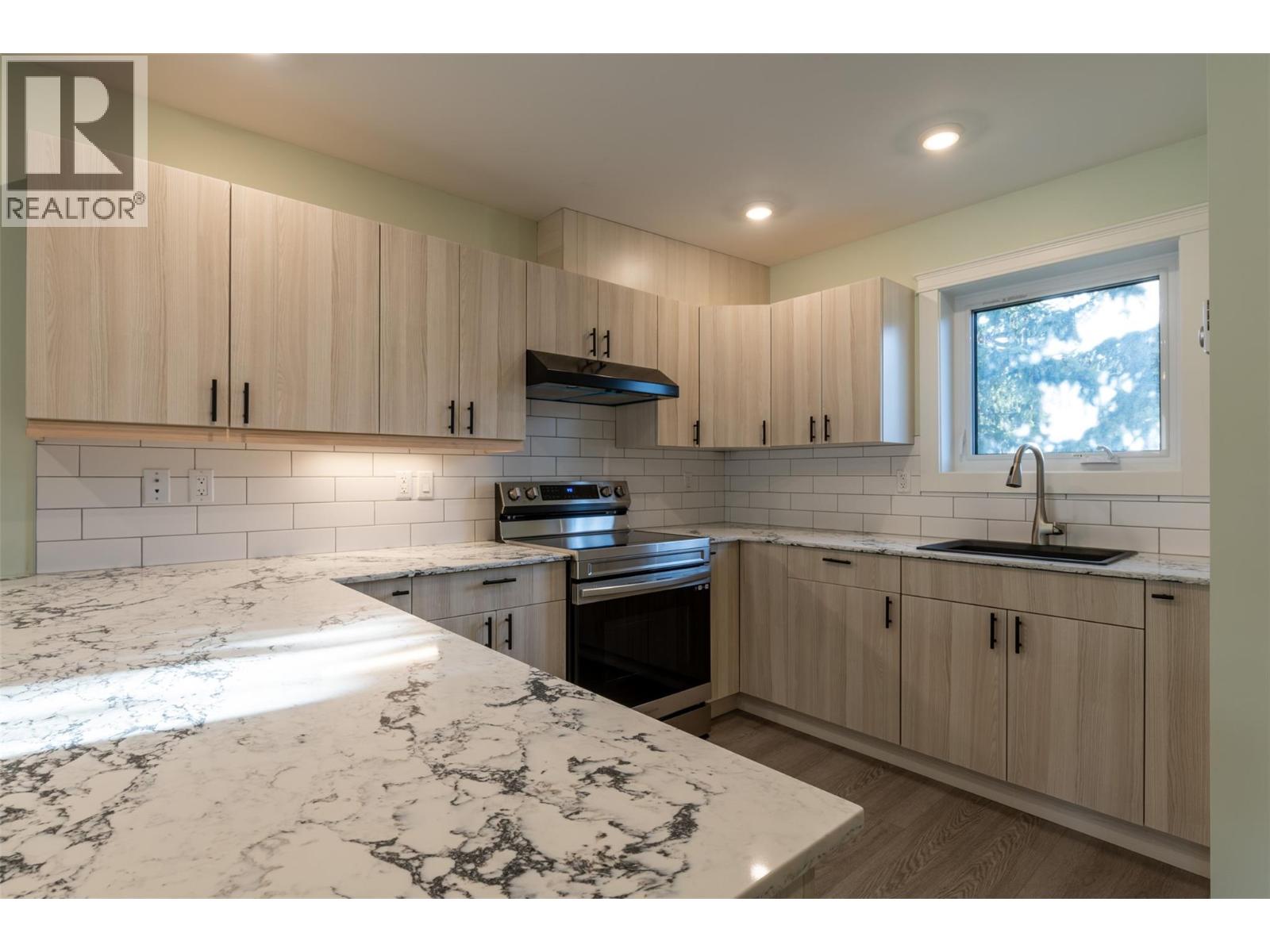 615 9th Street S, Golden, British Columbia  V0A 1H0 - Photo 35 - 10364237