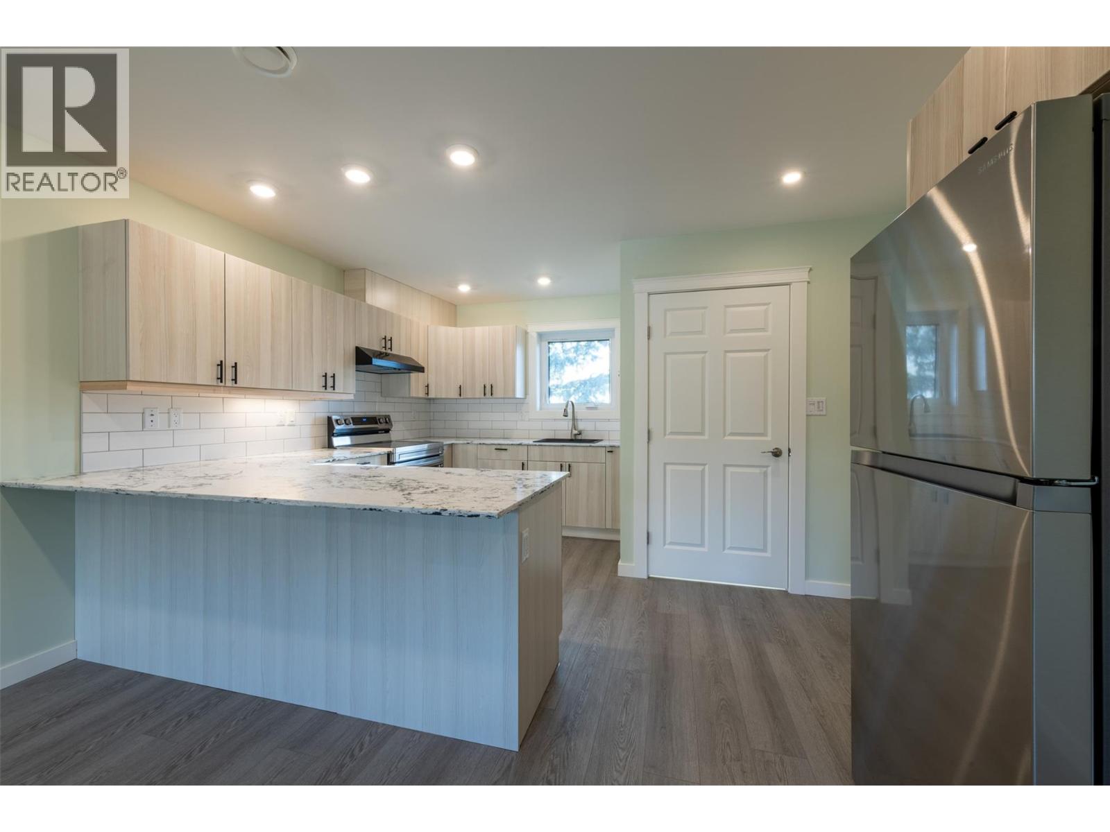 615 9th Street S, Golden, British Columbia  V0A 1H0 - Photo 45 - 10364237