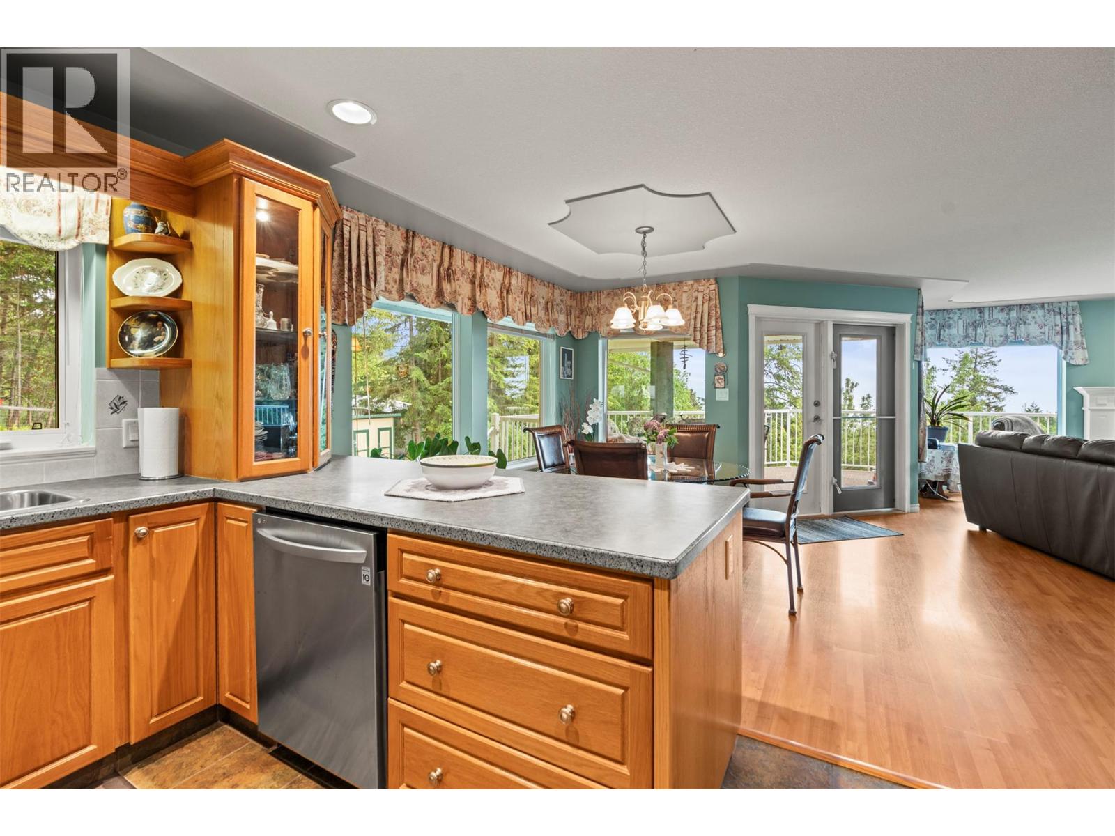 7775 Chew Road, Vernon, British Columbia  V1B 3N6 - Photo 11 - 10364243