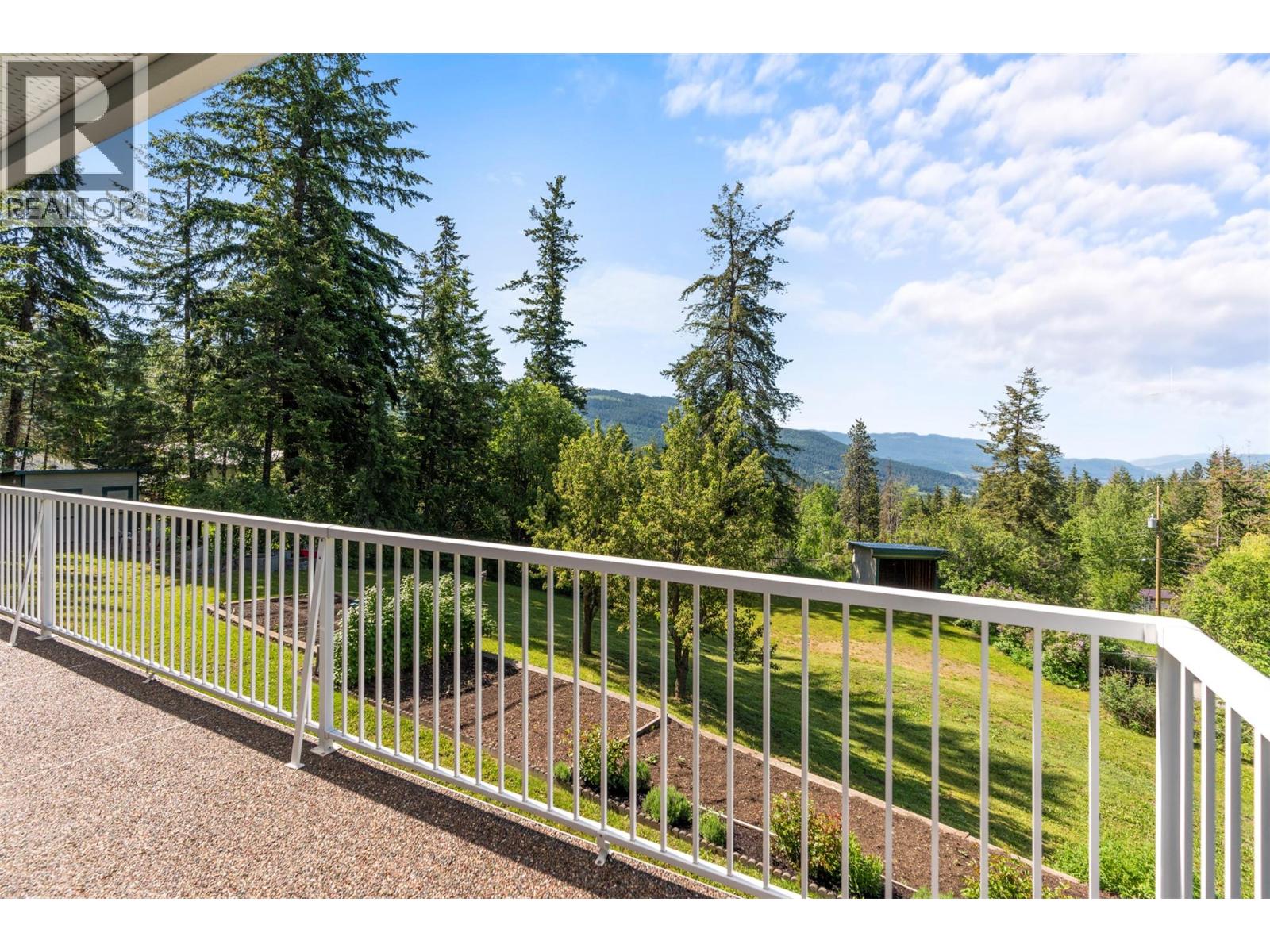 7775 Chew Road, Vernon, British Columbia  V1B 3N6 - Photo 16 - 10364243