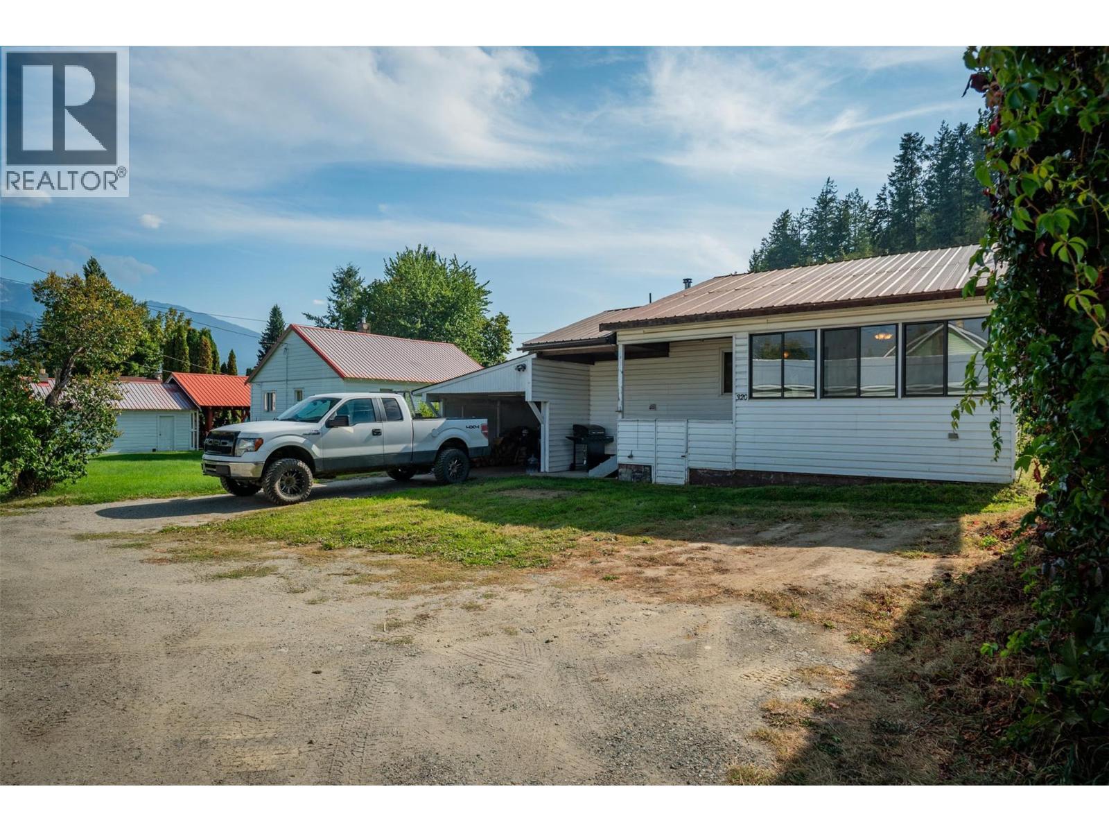 320 River Lane, Kaslo, British Columbia  V0G 1M0 - Photo 8 - 10363786