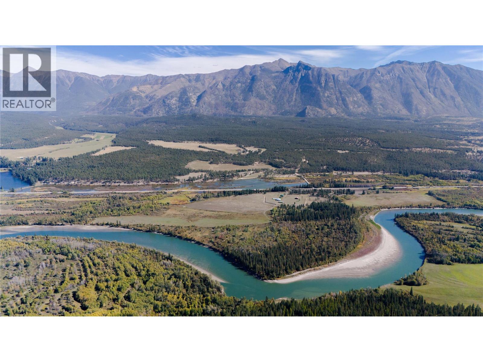 7055 93/95 Highway, Wasa, British Columbia  V0B 2K0 - Photo 60 - 10364005