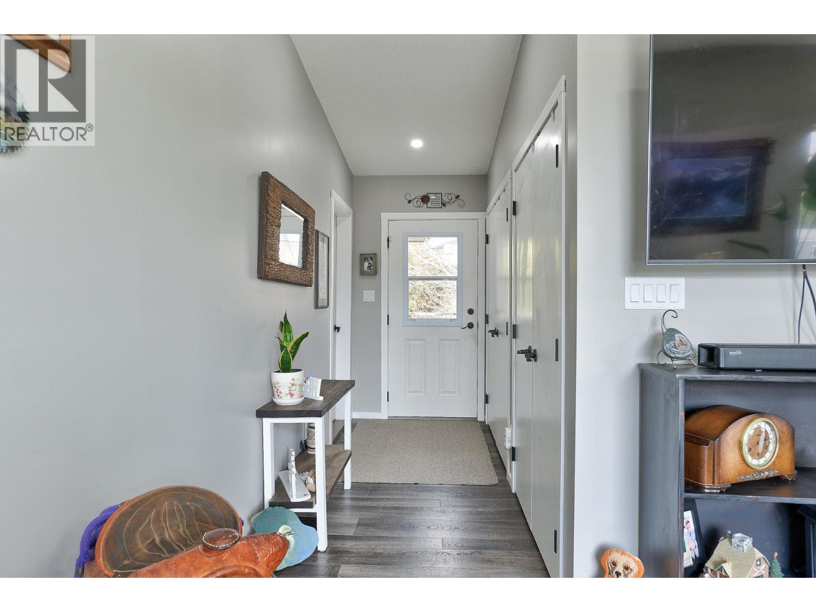 570 Dairy Road, Kamloops, British Columbia  V2B 8N5 - Photo 16 - 10364281