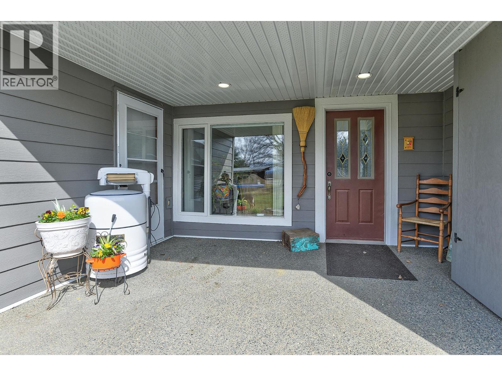 570 Dairy Road, Kamloops, British Columbia  V2B 8N5 - Photo 2 - 10364281