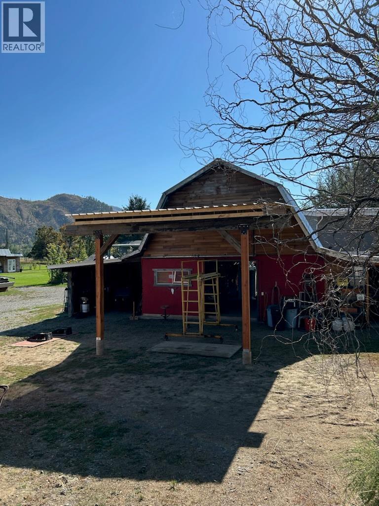 570 Dairy Road, Kamloops, British Columbia  V2B 8N5 - Photo 42 - 10364281