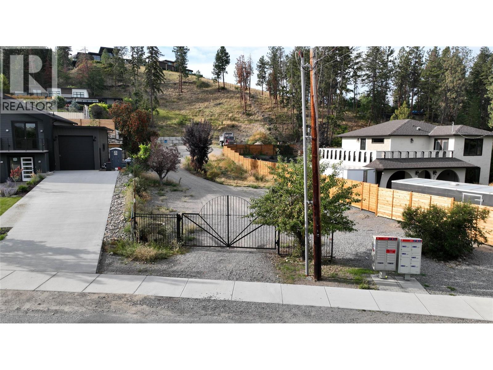 757 Barnaby Road Unit# 1, Kelowna, British Columbia  V1W 4N9 - Photo 42 - 10364178