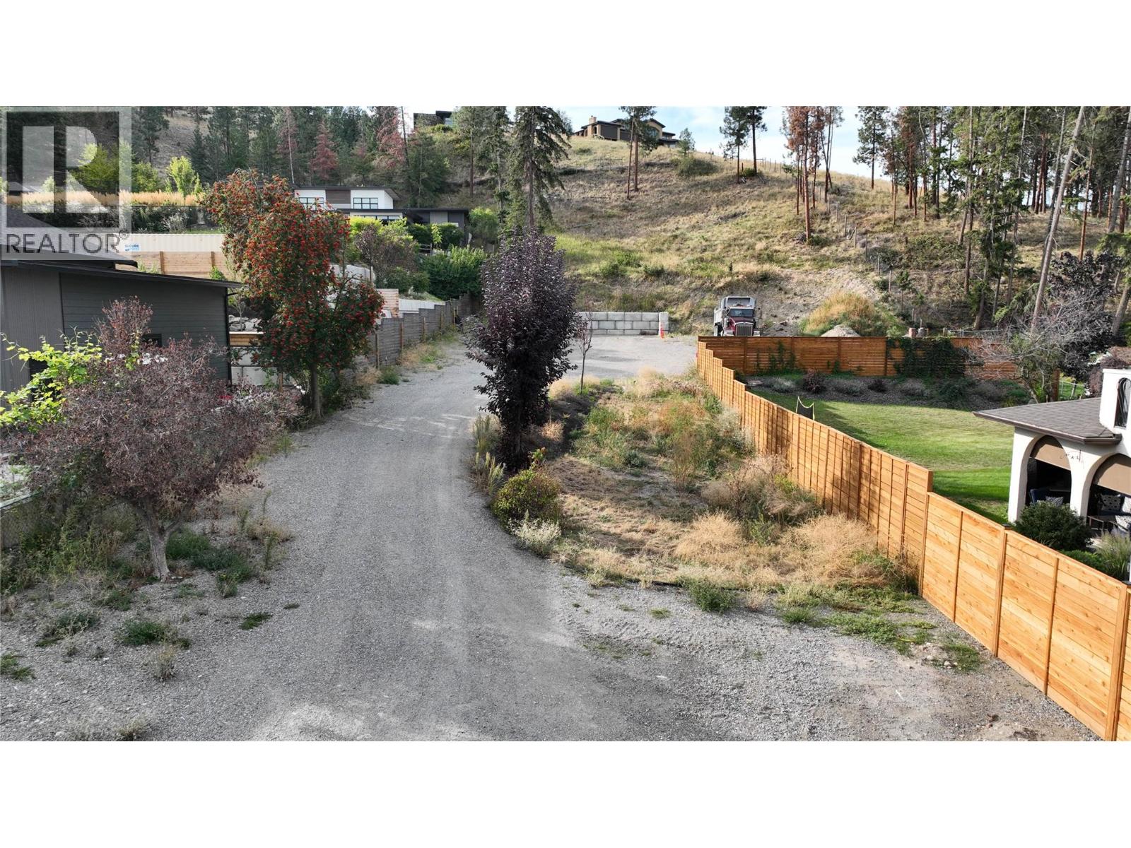 757 Barnaby Road Unit# 1, Kelowna, British Columbia  V1W 4N9 - Photo 43 - 10364178