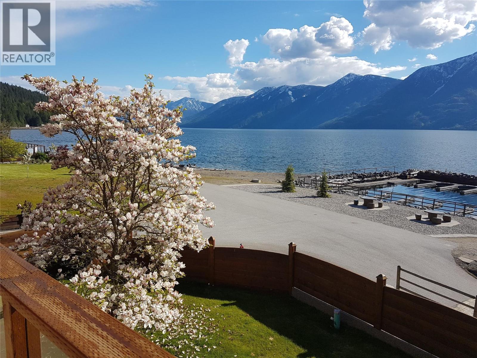 13625 & 13631 Mountain Shores Road, Boswell, British Columbia  V0B 1A0 - Photo 1 - 10364143