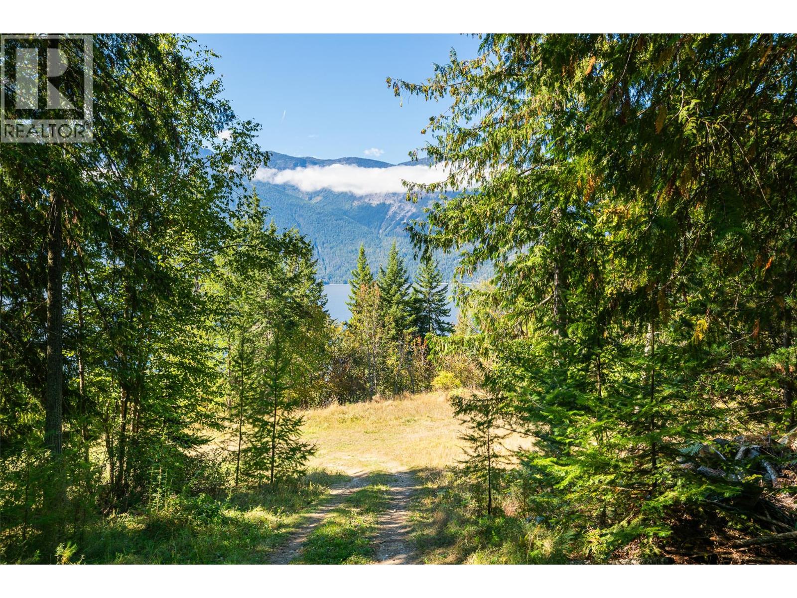 13625 & 13631 Mountain Shores Road, Boswell, British Columbia  V0B 1A0 - Photo 12 - 10364143