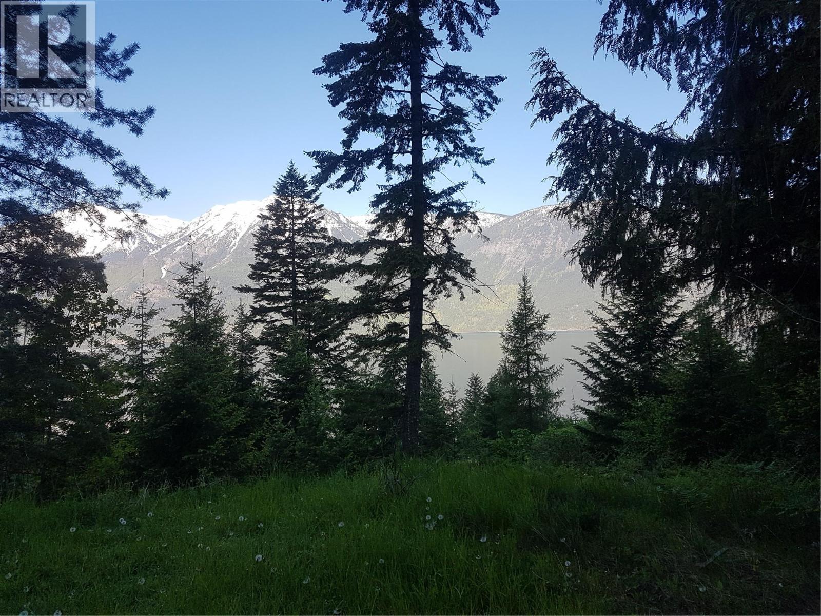 13625 & 13631 Mountain Shores Road, Boswell, British Columbia  V0B 1A0 - Photo 2 - 10364143