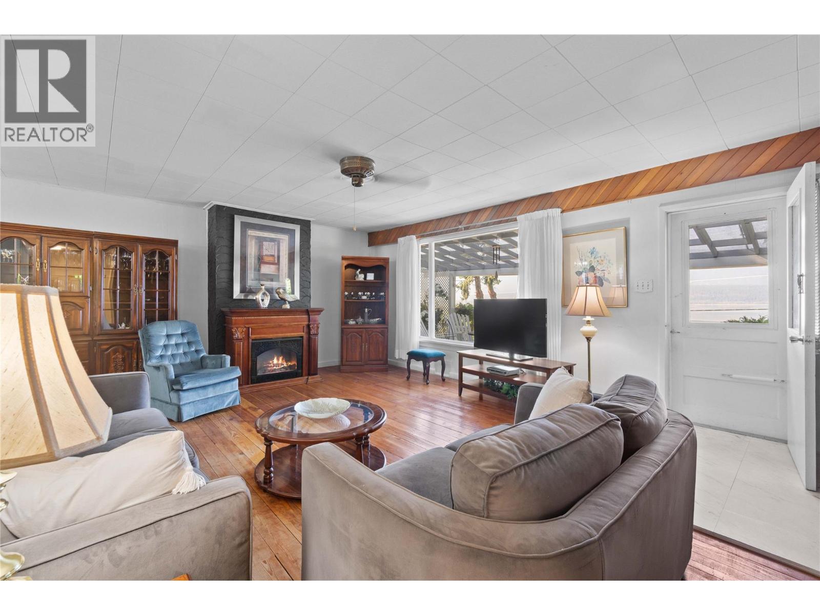 1430 Lakeshore Road Ne, Salmon Arm, British Columbia  V1E 2V7 - Photo 20 - 10364299