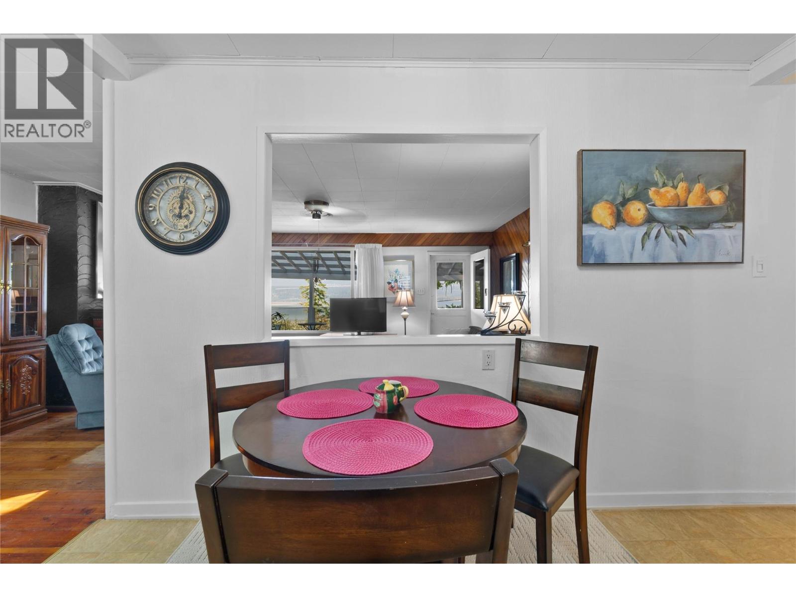 1430 Lakeshore Road Ne, Salmon Arm, British Columbia  V1E 2V7 - Photo 25 - 10364299