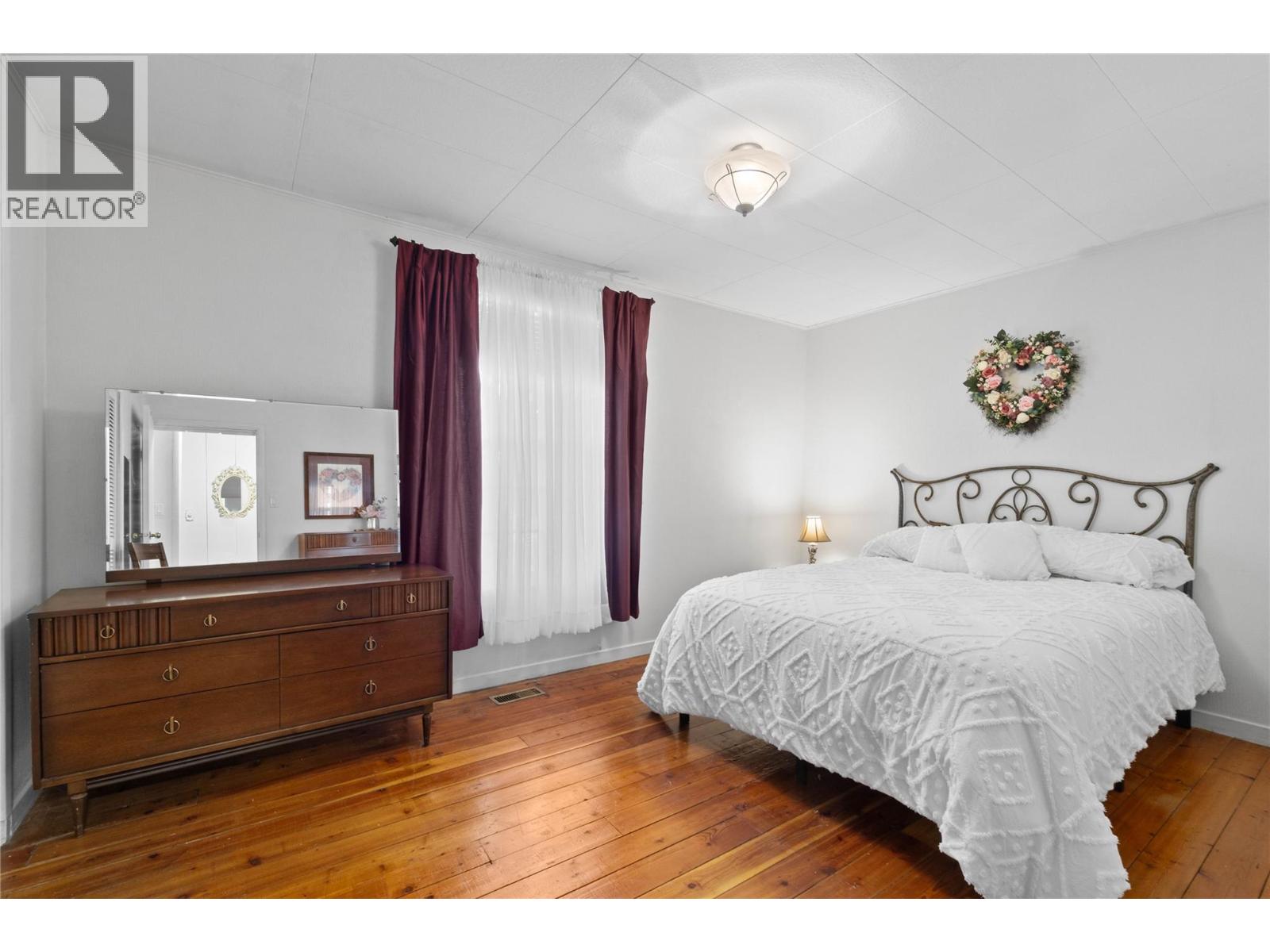 1430 Lakeshore Road Ne, Salmon Arm, British Columbia  V1E 2V7 - Photo 31 - 10364299