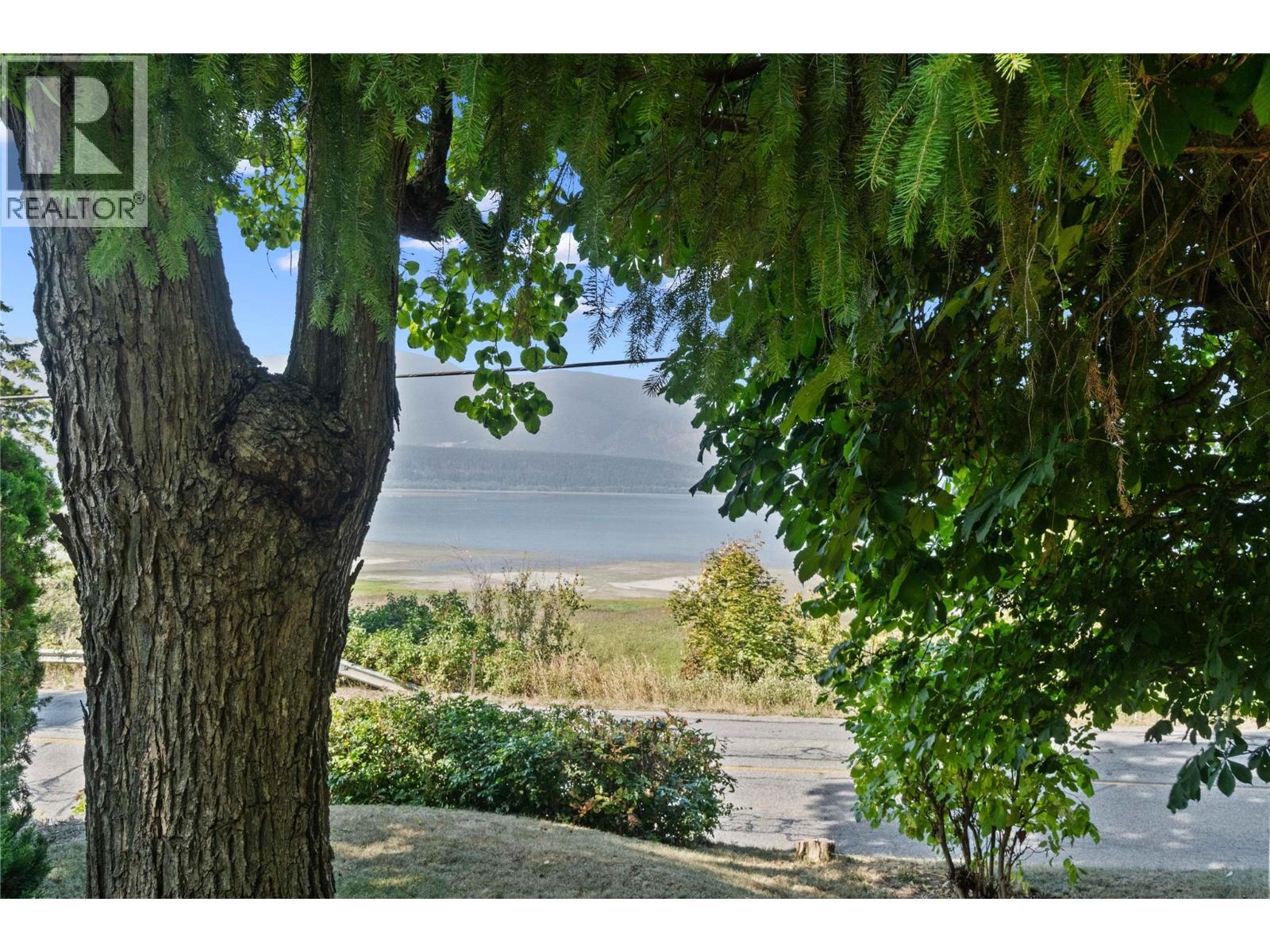 1430 Lakeshore Road Ne, Salmon Arm, British Columbia  V1E 2V7 - Photo 50 - 10364299