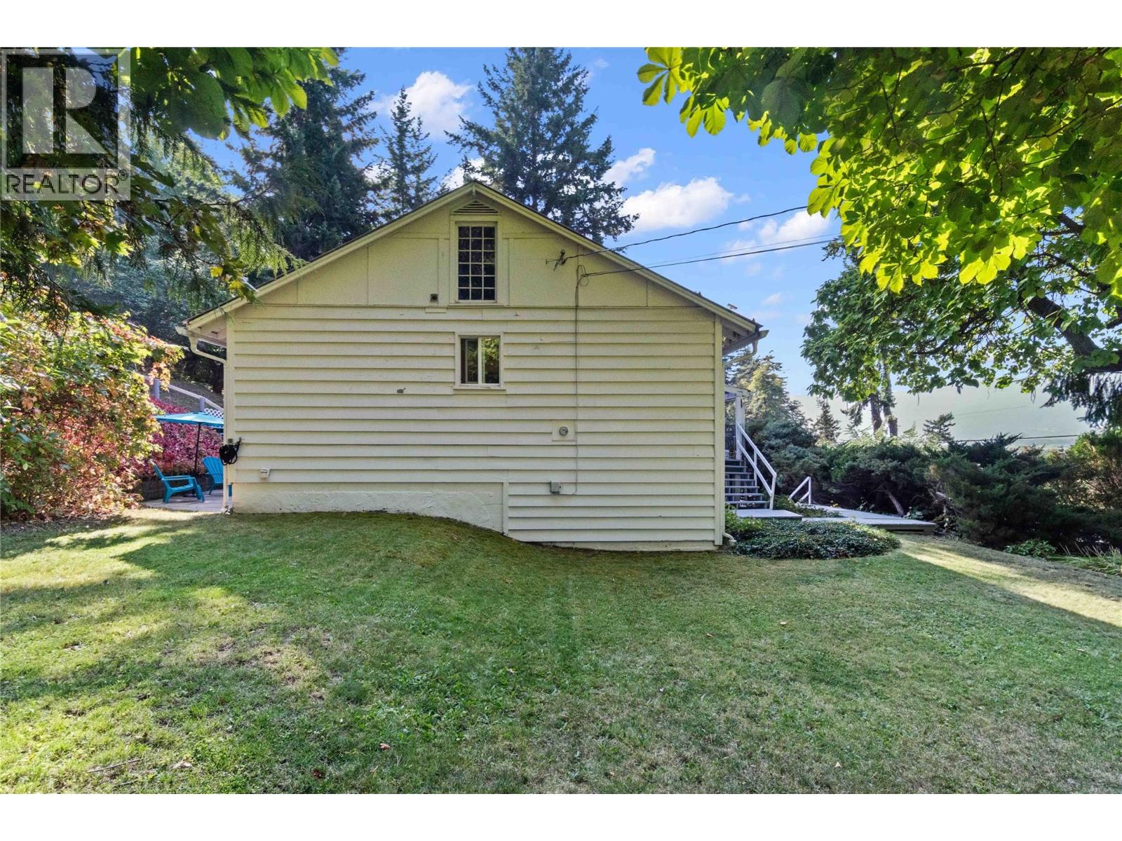 1430 Lakeshore Road Ne, Salmon Arm, British Columbia  V1E 2V7 - Photo 54 - 10364299