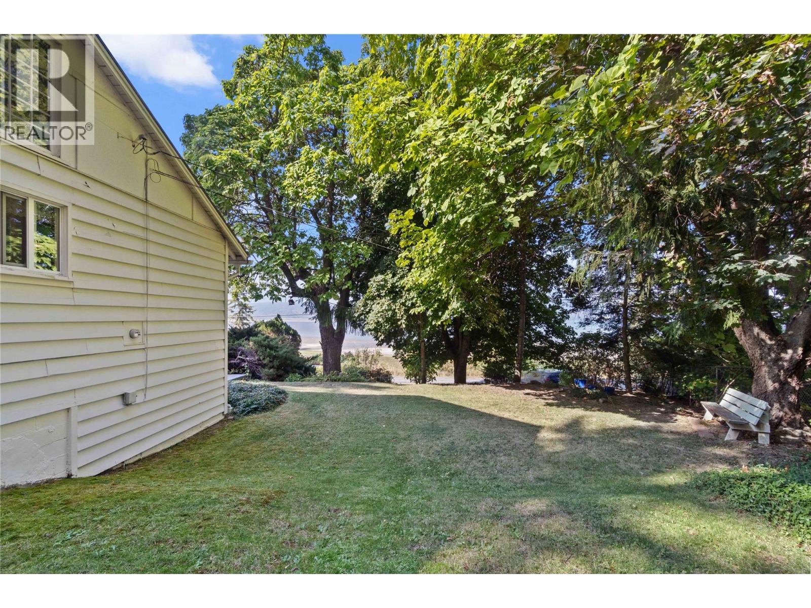 1430 Lakeshore Road Ne, Salmon Arm, British Columbia  V1E 2V7 - Photo 55 - 10364299