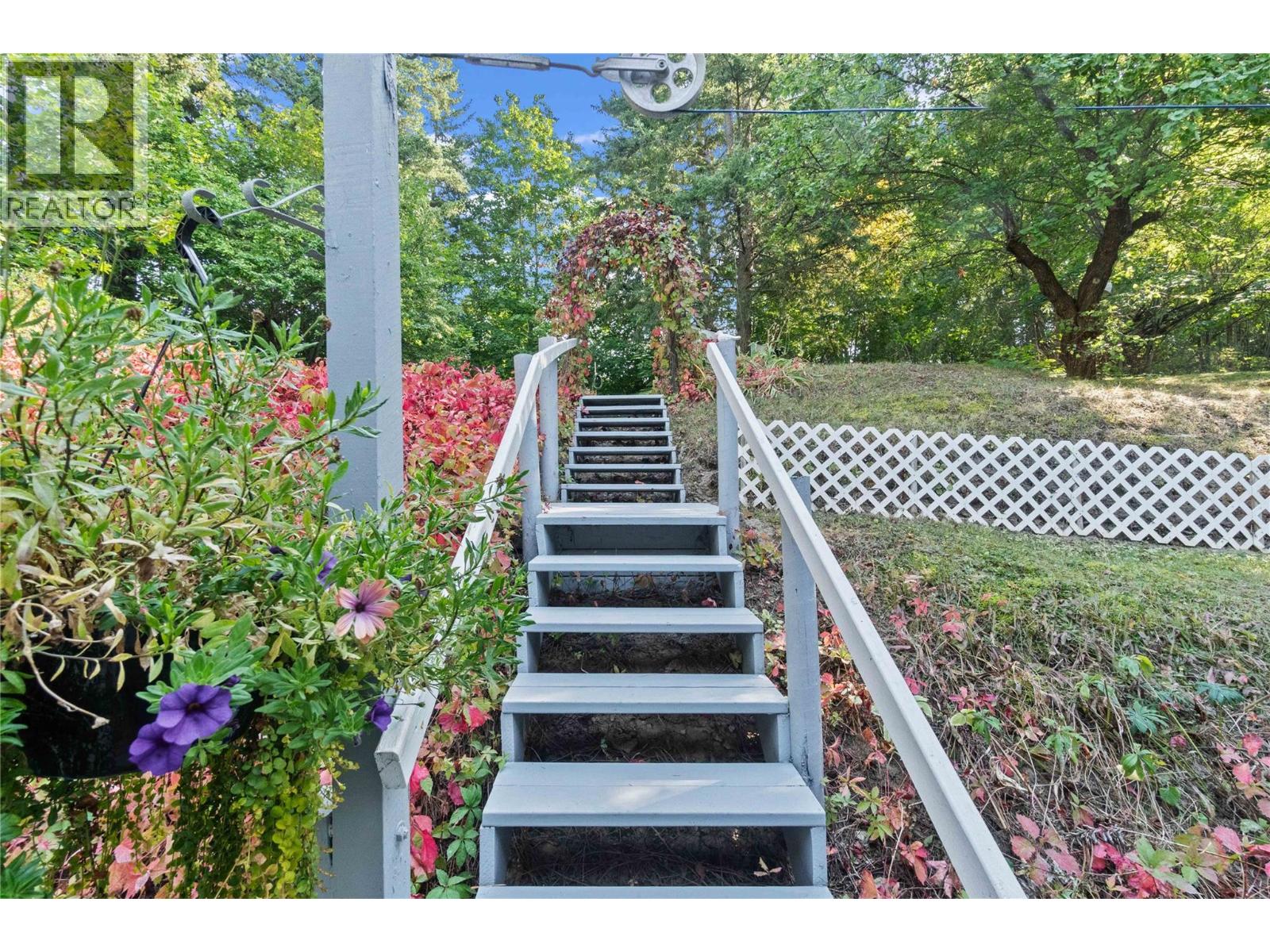 1430 Lakeshore Road Ne, Salmon Arm, British Columbia  V1E 2V7 - Photo 59 - 10364299