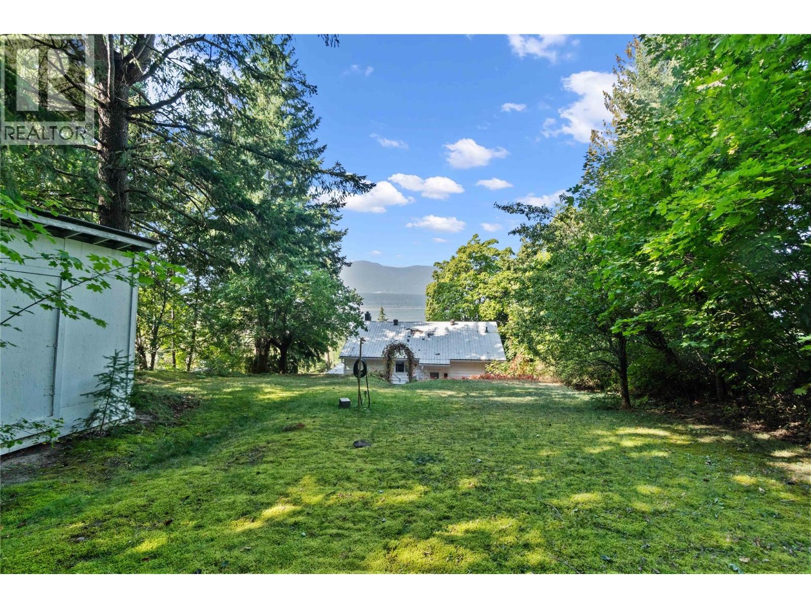 1430 Lakeshore Road Ne, Salmon Arm, British Columbia  V1E 2V7 - Photo 63 - 10364299