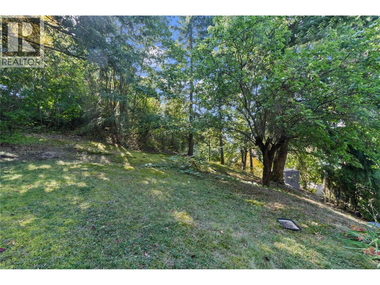 1430 Lakeshore Road Ne, Salmon Arm, British Columbia  V1E 2V7 - Photo 71 - 10364299