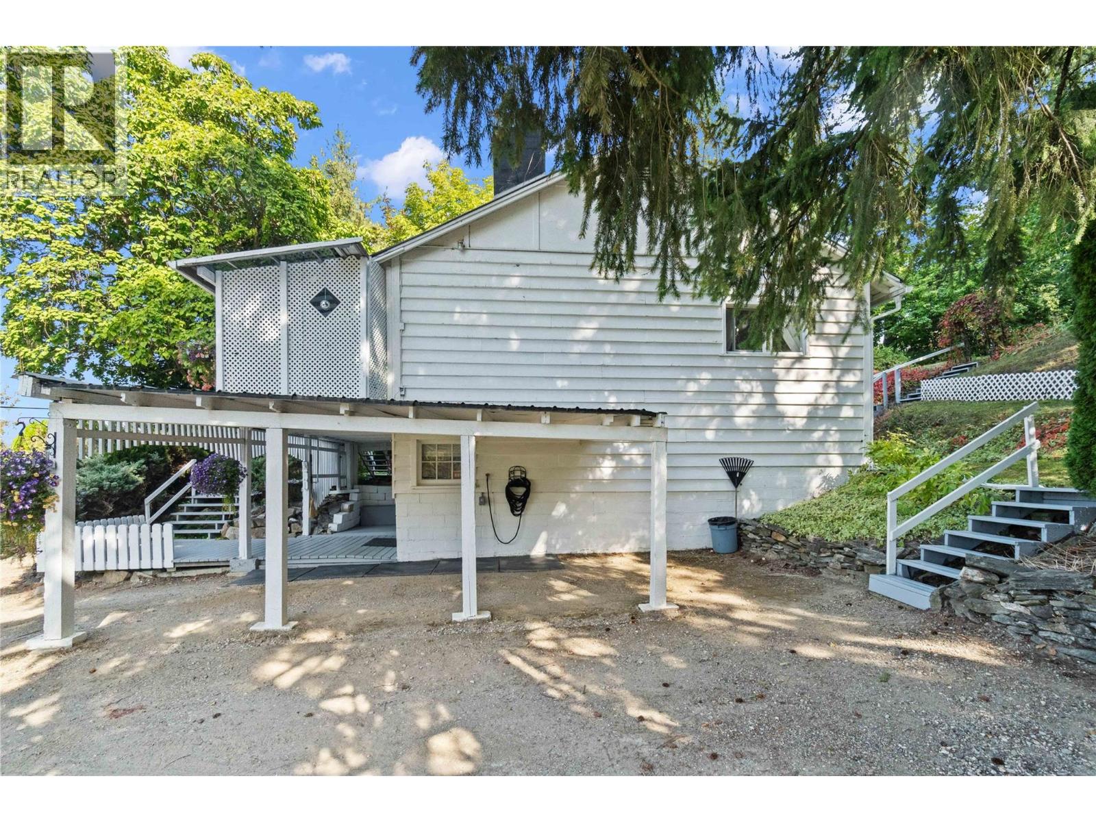 1430 Lakeshore Road Ne, Salmon Arm, British Columbia  V1E 2V7 - Photo 74 - 10364299