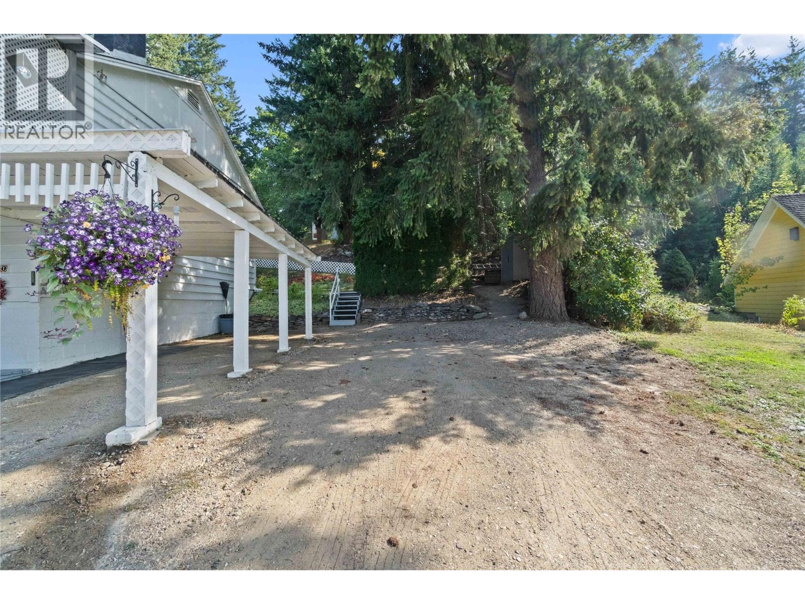 1430 Lakeshore Road Ne, Salmon Arm, British Columbia  V1E 2V7 - Photo 78 - 10364299