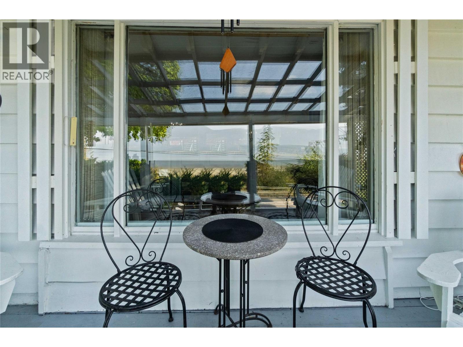 1430 Lakeshore Road Ne, Salmon Arm, British Columbia  V1E 2V7 - Photo 85 - 10364299