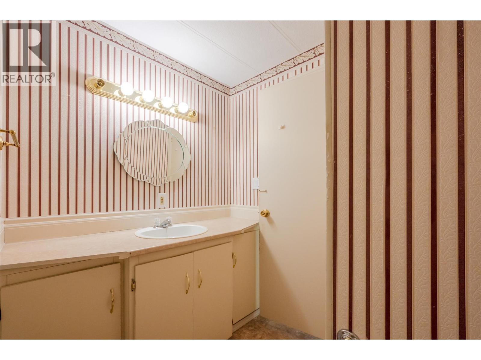 98 Okanagan Avenue E Unit# 97, Penticton, British Columbia  V2A 3J5 - Photo 20 - 10364294