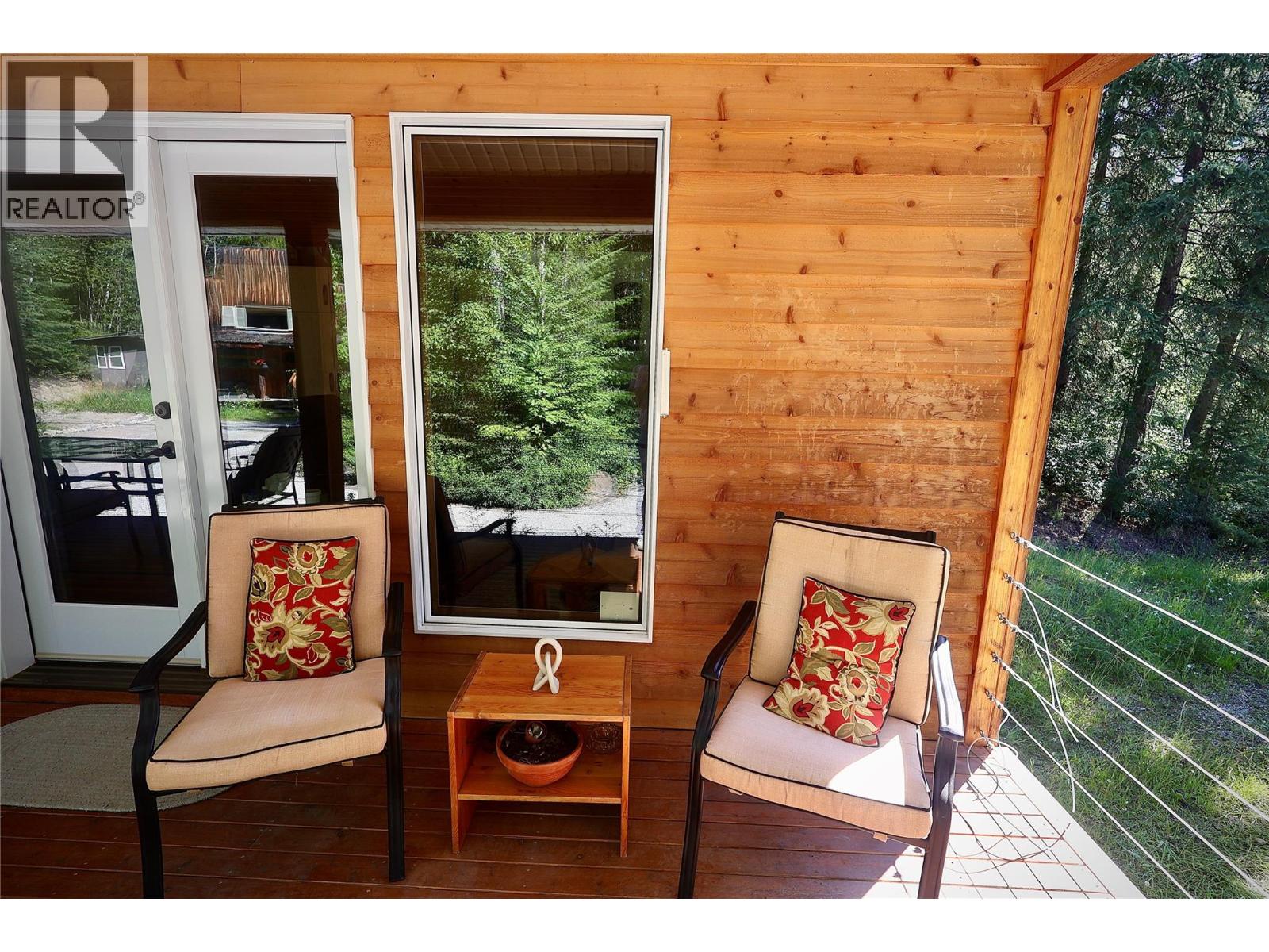 1427 Hartley Road, Golden, British Columbia  V0A 1H1 - Photo 10 - 10363925