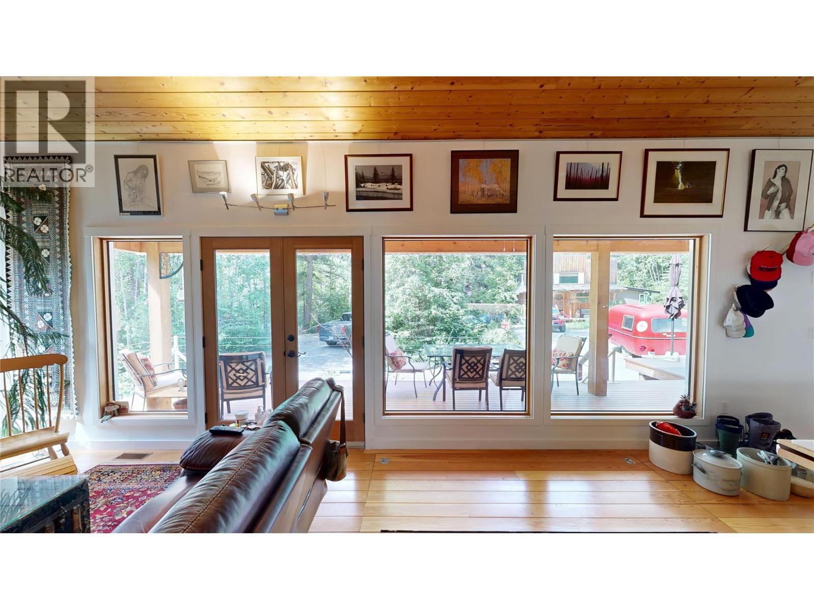 1427 Hartley Road, Golden, British Columbia  V0A 1H1 - Photo 15 - 10363925