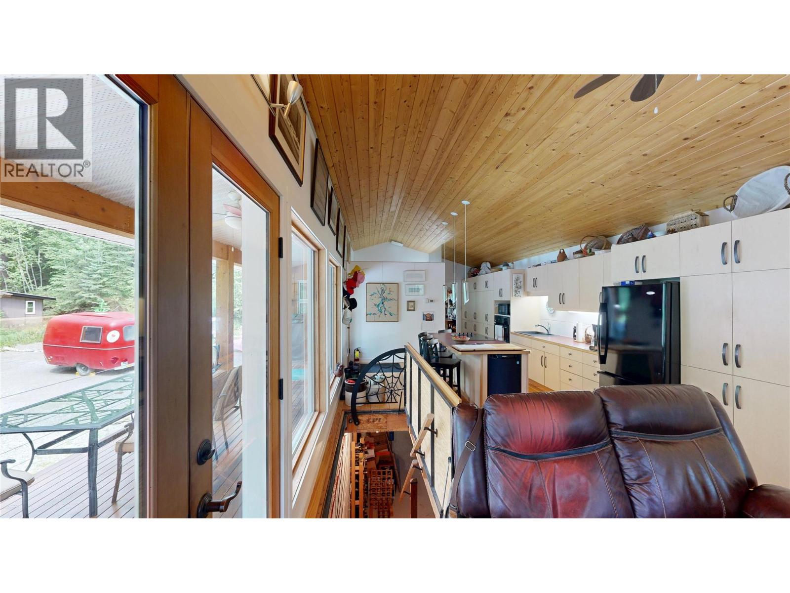 1427 Hartley Road, Golden, British Columbia  V0A 1H1 - Photo 20 - 10363925