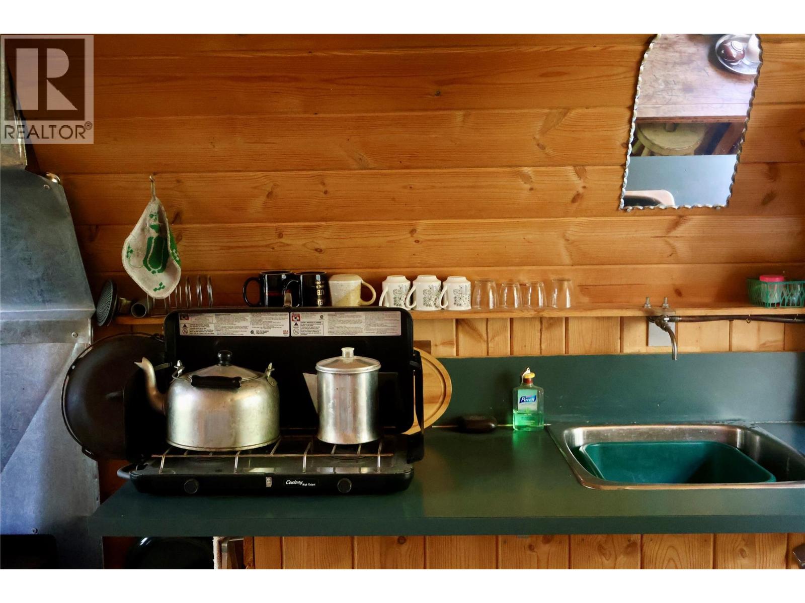 1427 Hartley Road, Golden, British Columbia  V0A 1H1 - Photo 37 - 10363925