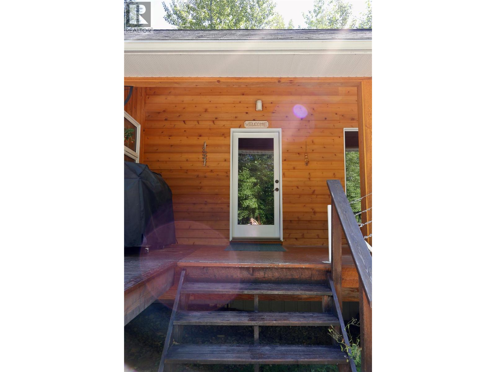 1427 Hartley Road, Golden, British Columbia  V0A 1H1 - Photo 7 - 10363925