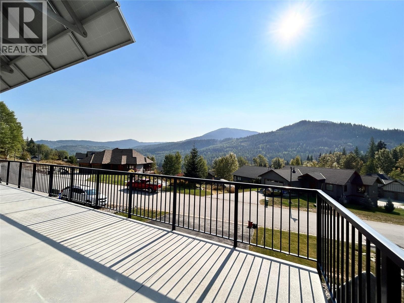 1006 Silvertip Road, Rossland, British Columbia  V0G 1Y0 - Photo 10 - 10363923
