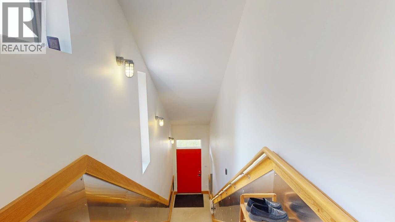 1006 Silvertip Road, Rossland, British Columbia  V0G 1Y0 - Photo 22 - 10363923