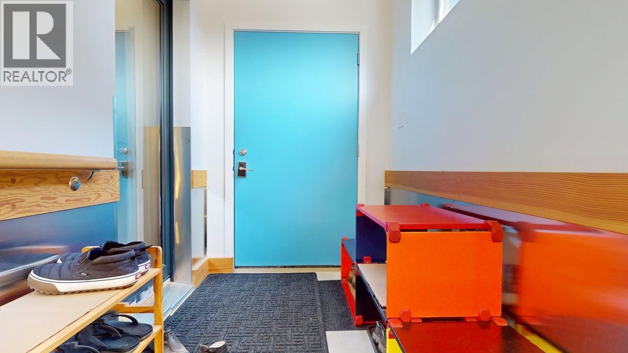 1006 Silvertip Road, Rossland, British Columbia  V0G 1Y0 - Photo 23 - 10363923