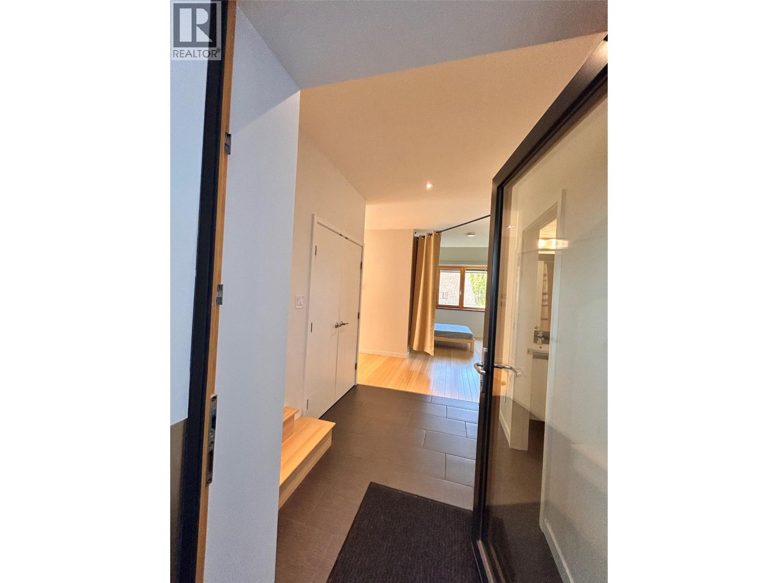 1006 Silvertip Road, Rossland, British Columbia  V0G 1Y0 - Photo 24 - 10363923