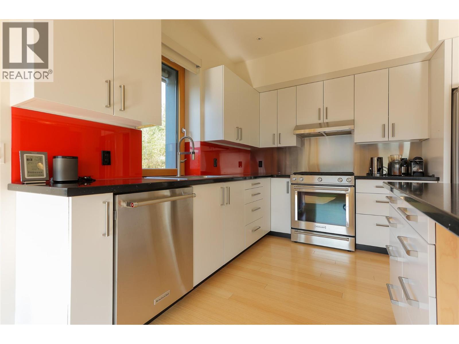 1006 Silvertip Road, Rossland, British Columbia  V0G 1Y0 - Photo 31 - 10363923