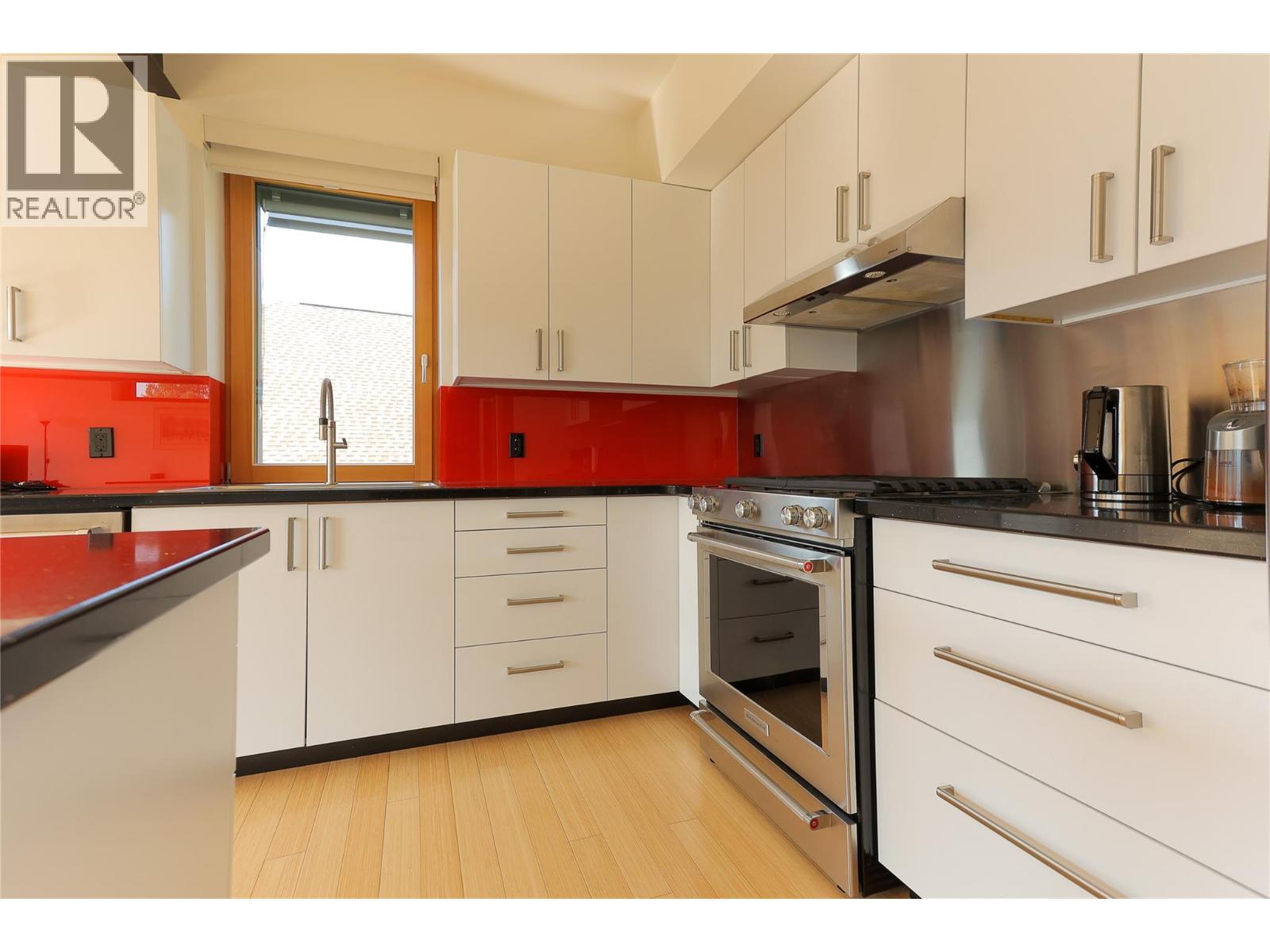 1006 Silvertip Road, Rossland, British Columbia  V0G 1Y0 - Photo 33 - 10363923