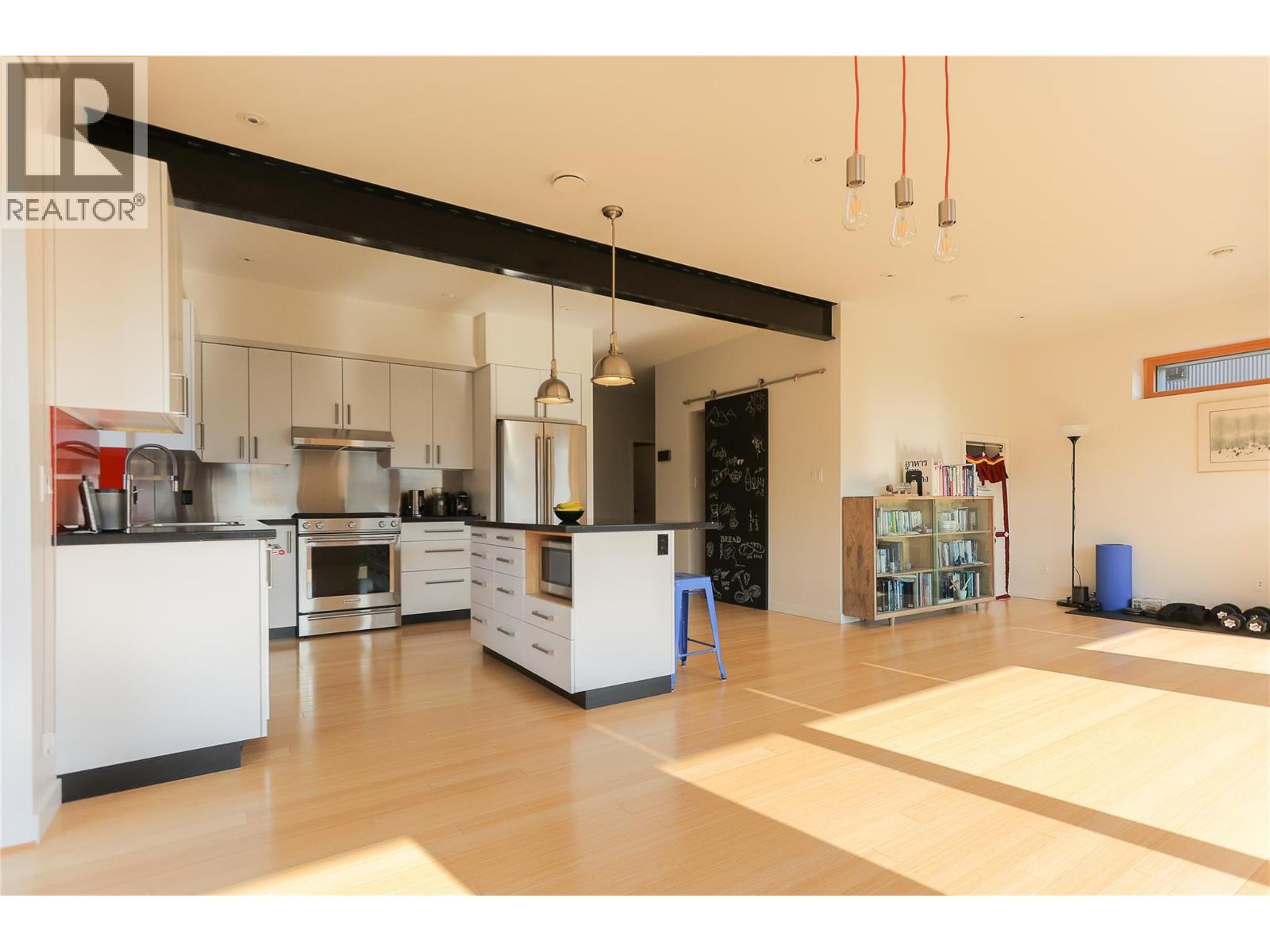 1006 Silvertip Road, Rossland, British Columbia  V0G 1Y0 - Photo 34 - 10363923