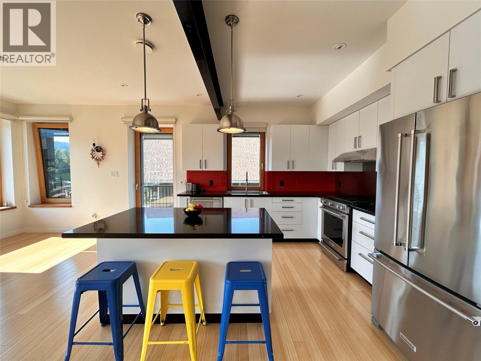 1006 Silvertip Road, Rossland, British Columbia  V0G 1Y0 - Photo 39 - 10363923