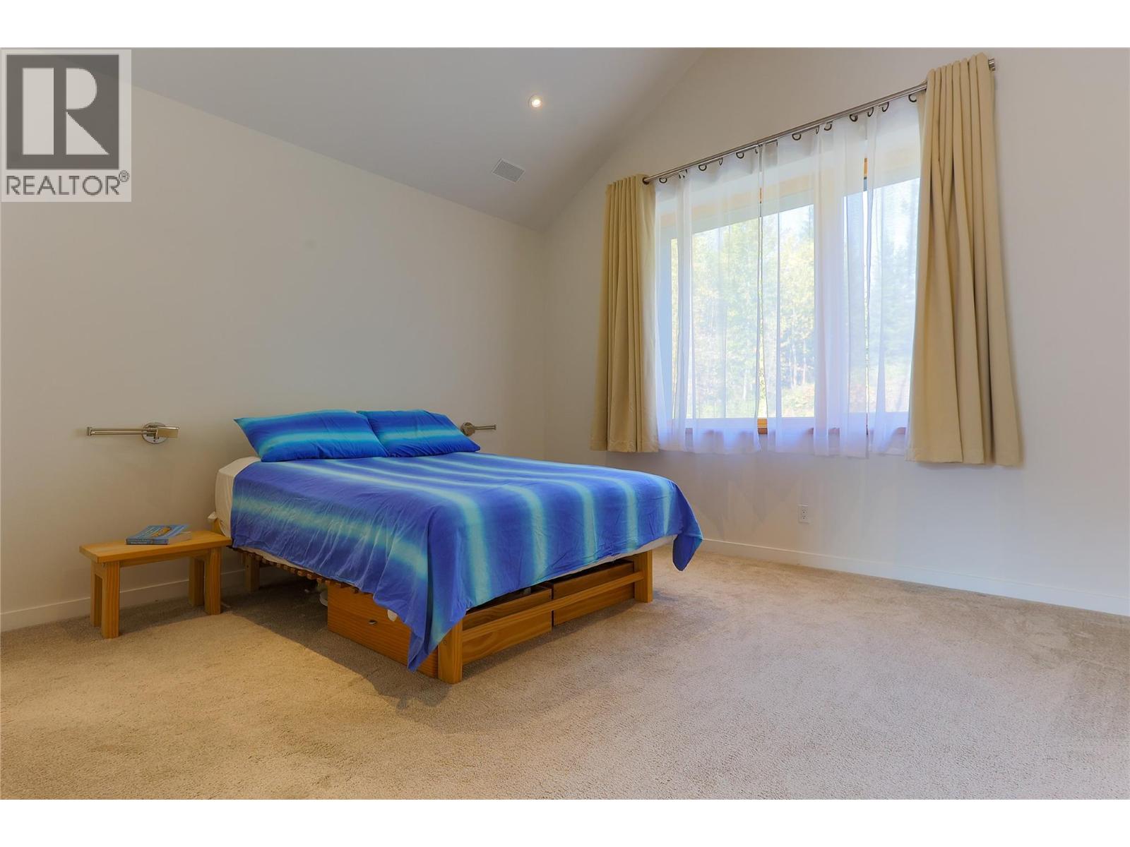 1006 Silvertip Road, Rossland, British Columbia  V0G 1Y0 - Photo 57 - 10363923