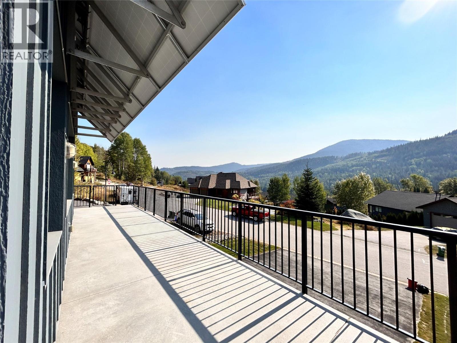 1006 Silvertip Road, Rossland, British Columbia  V0G 1Y0 - Photo 68 - 10363923