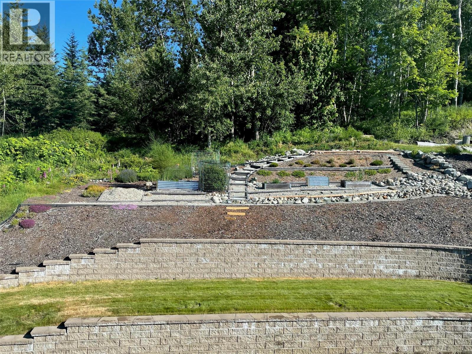 1006 Silvertip Road, Rossland, British Columbia  V0G 1Y0 - Photo 69 - 10363923