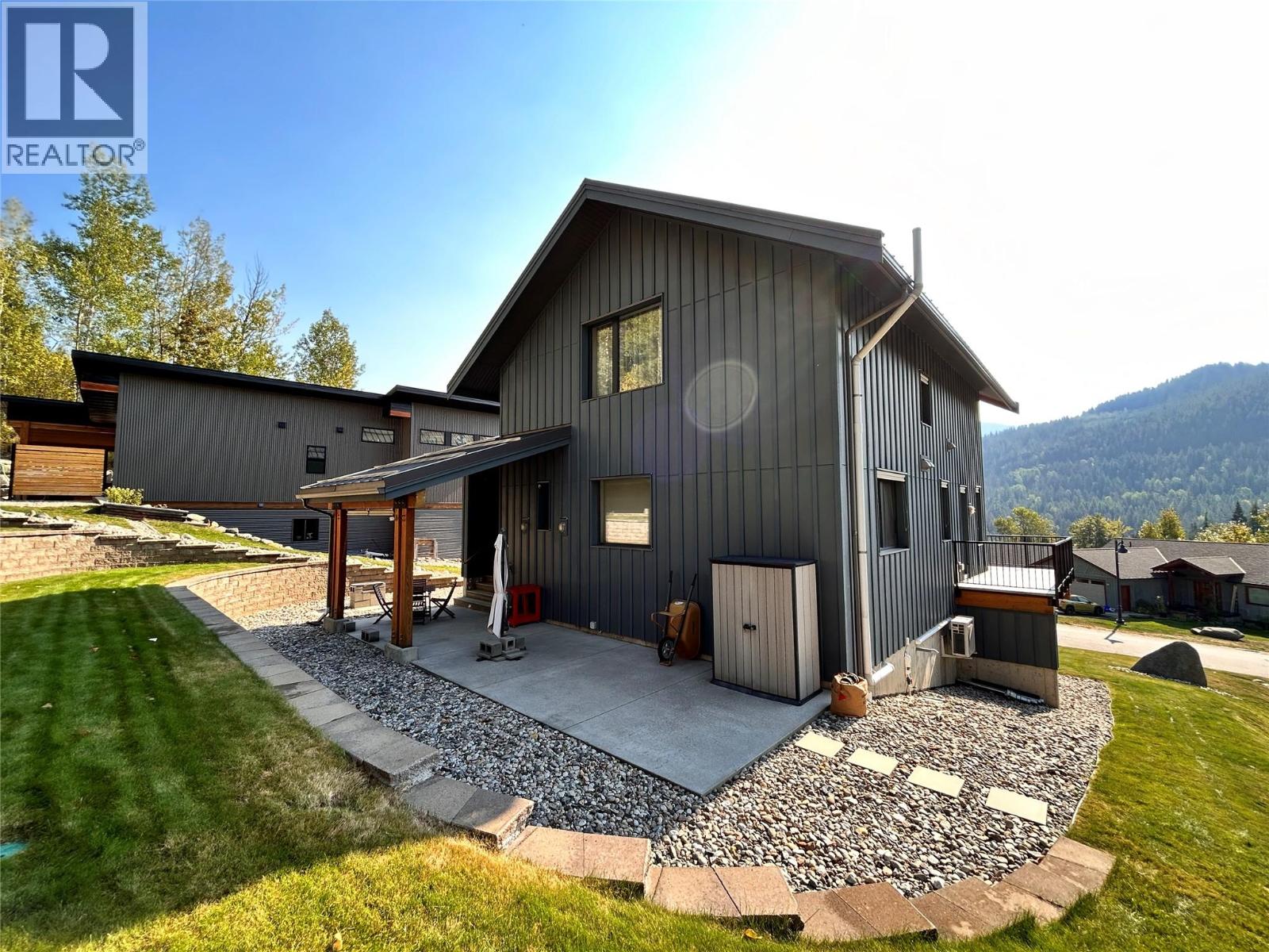 1006 Silvertip Road, Rossland, British Columbia  V0G 1Y0 - Photo 7 - 10363923